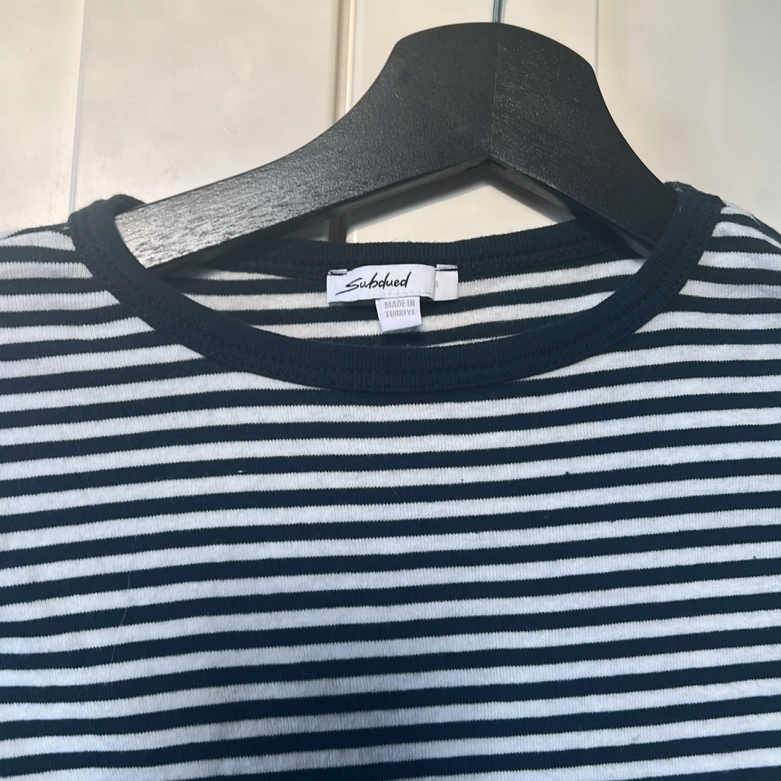 Randig långärmad tröja från Subdued - 1