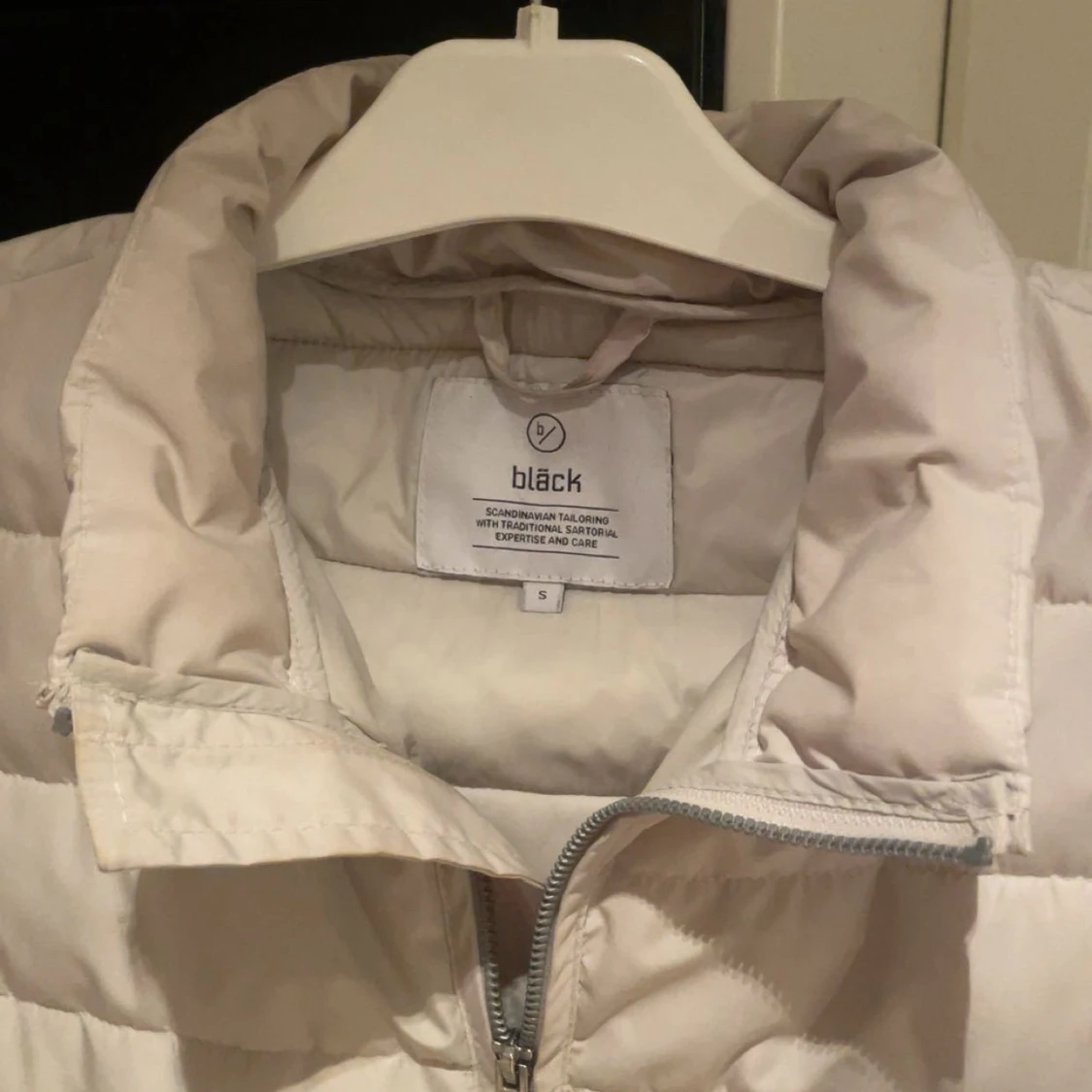 Benvit dunväst från Bläck - 1