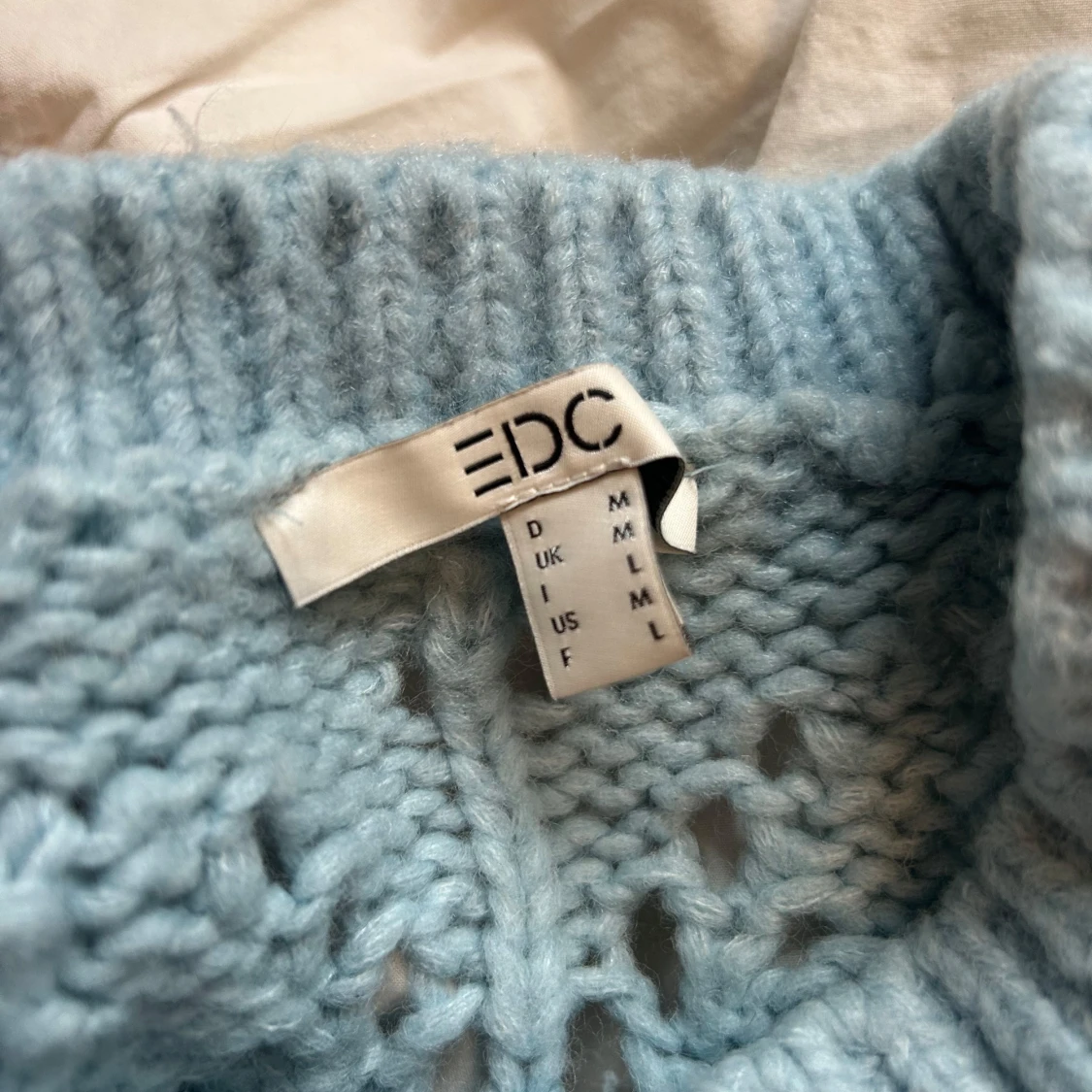 Ljusblå stickad tröja från EDC - 1