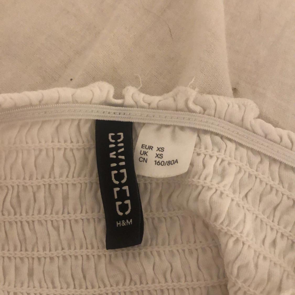 Vit smockad croppad topp H&M Divided XS - 2