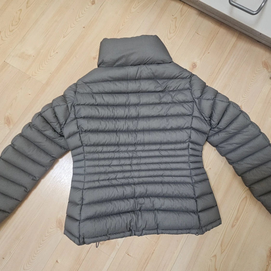 Grön/grå dunjacka från 8848 Altitude stl M/L - 1