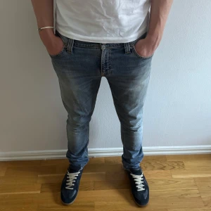 Nudie Jeans - - Condition: 9/10 - Color: Blue - Size: 31/32 - Retail price: 1799