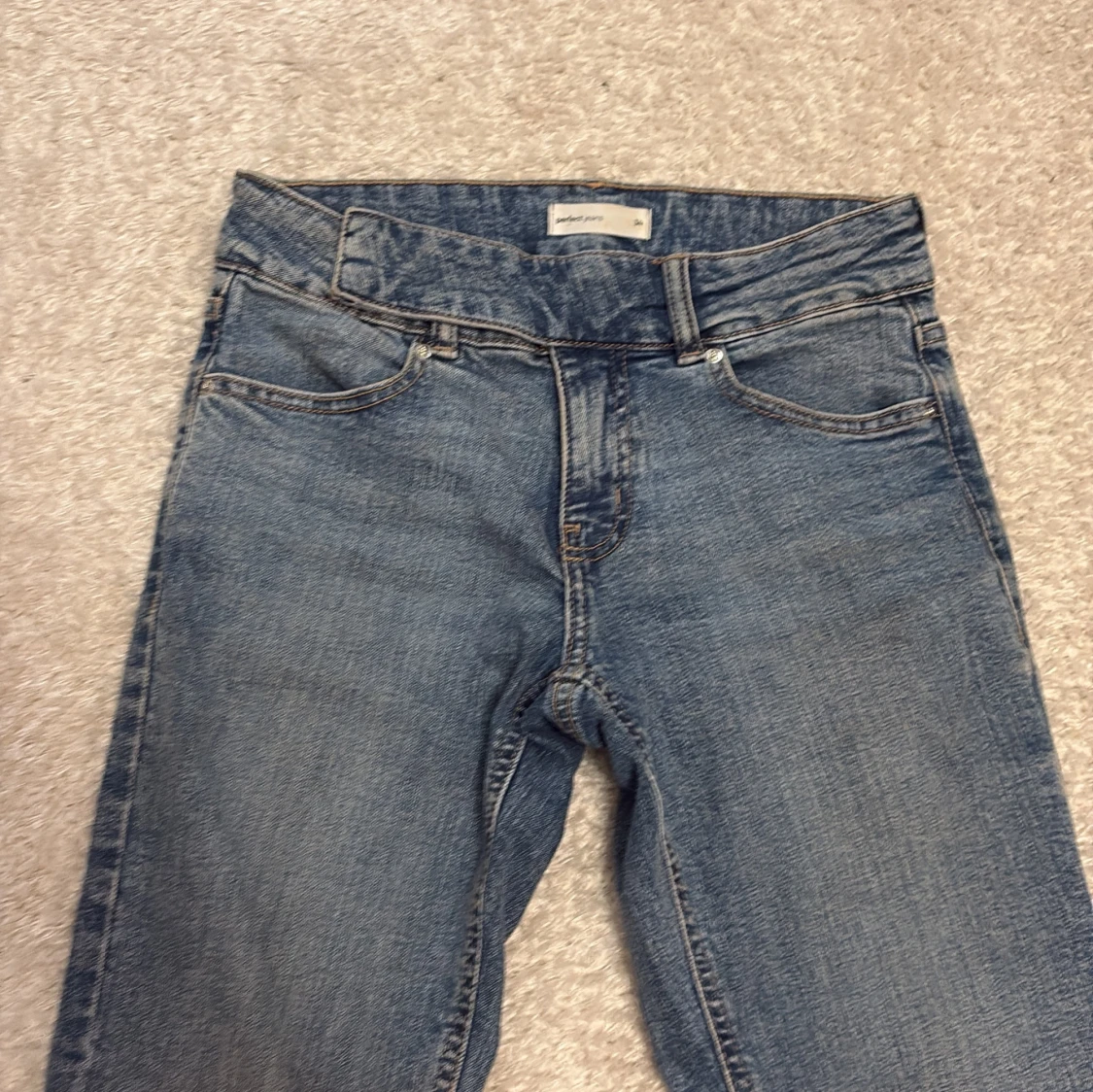 Blå bootcut jeans - 1