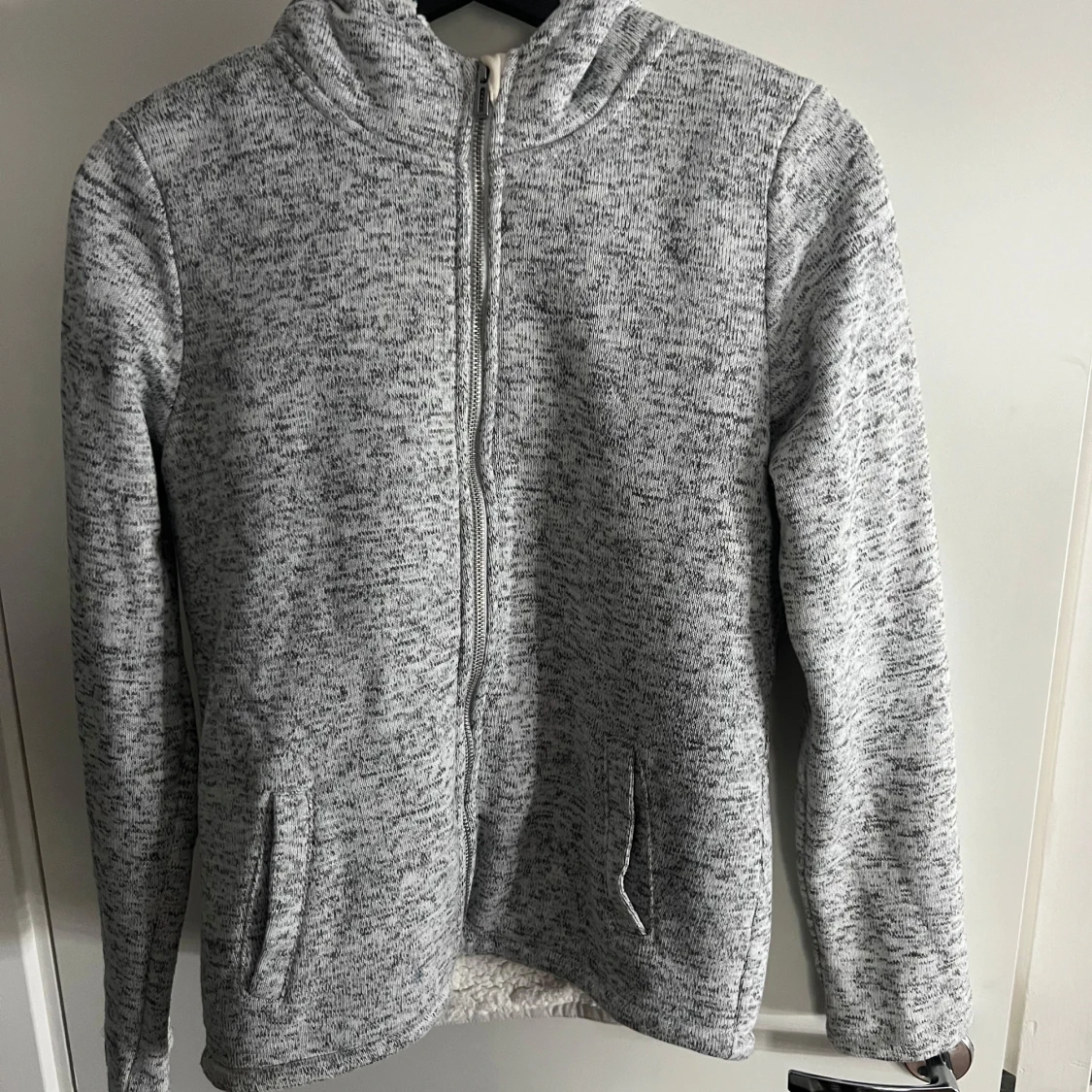 Grå fleecejacka från L.O.G.G.