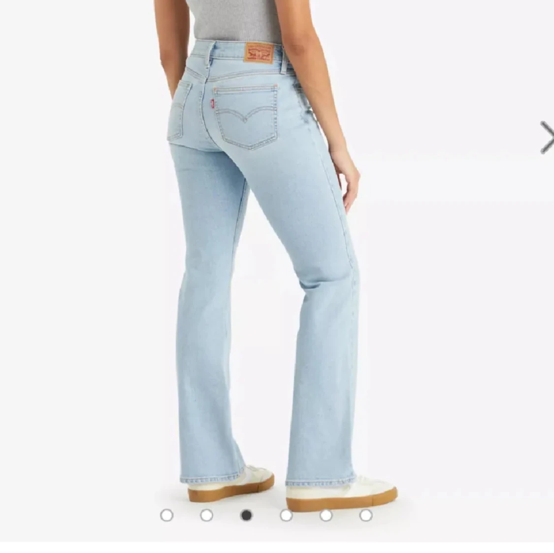 Ljusblå bootcut jeans från Levis - 3
