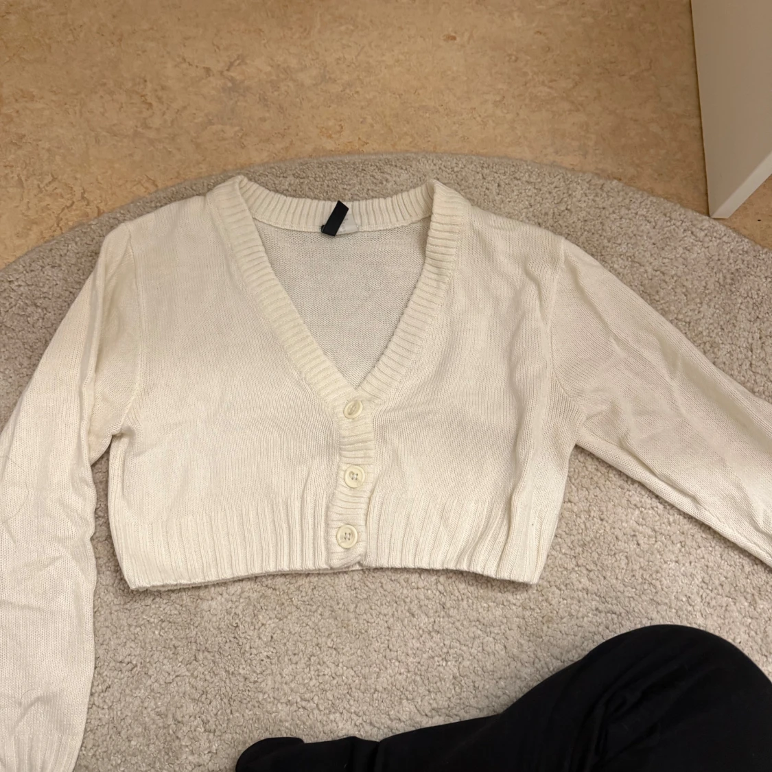 Vit kofta från Divided