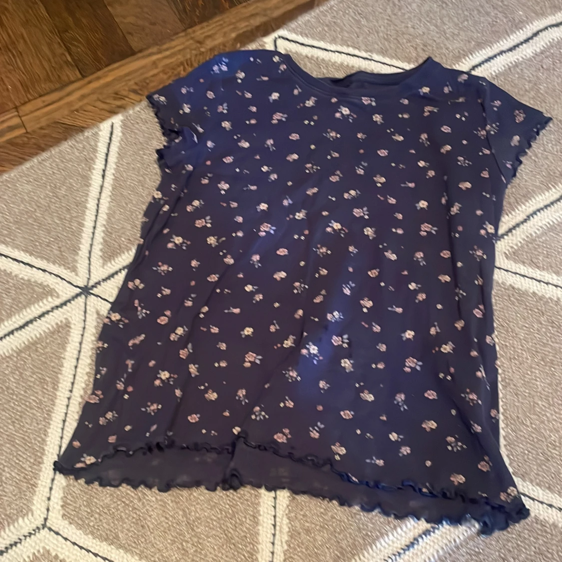 Blommigt set med topp och leggings - 1