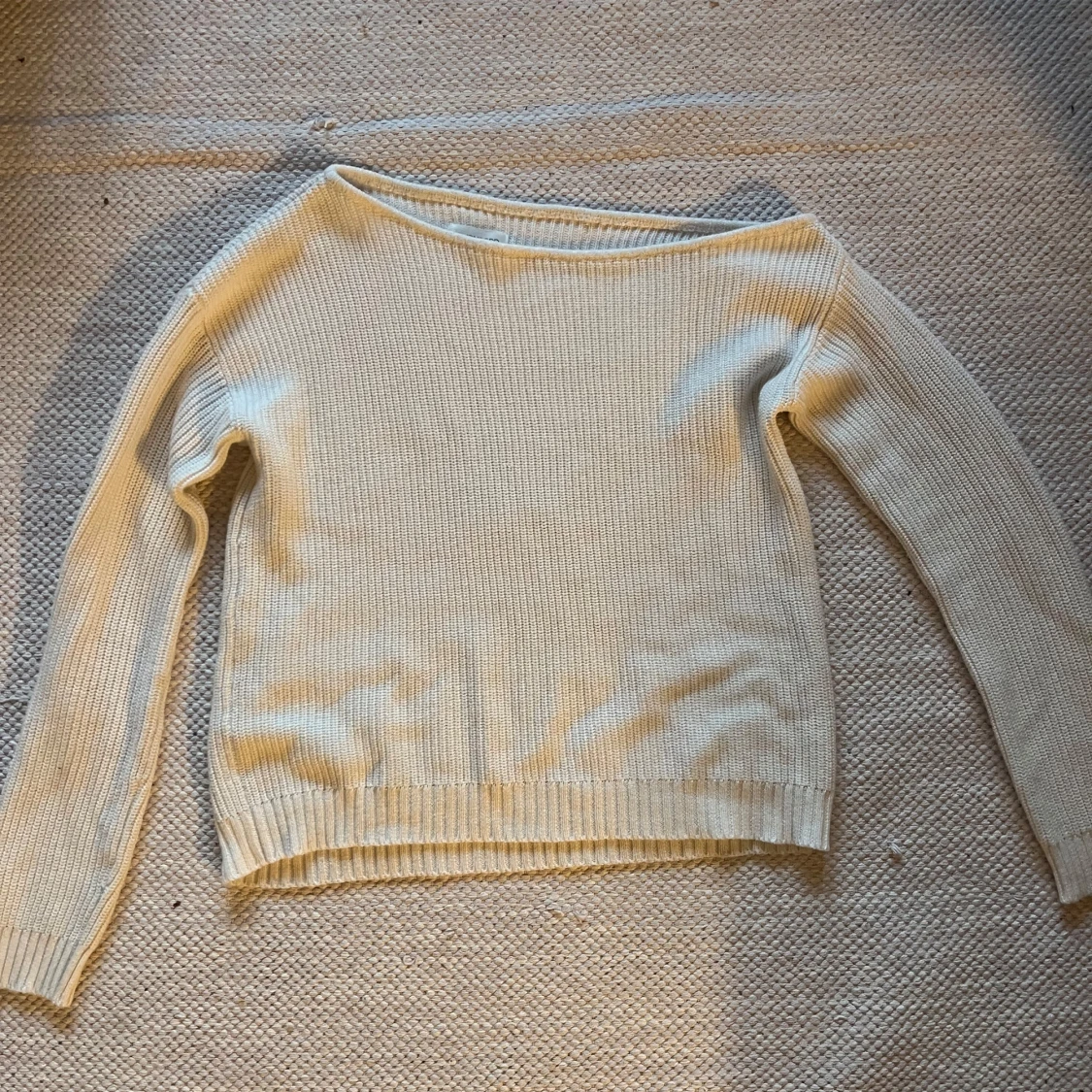 Vit offshoulder tröja - 1