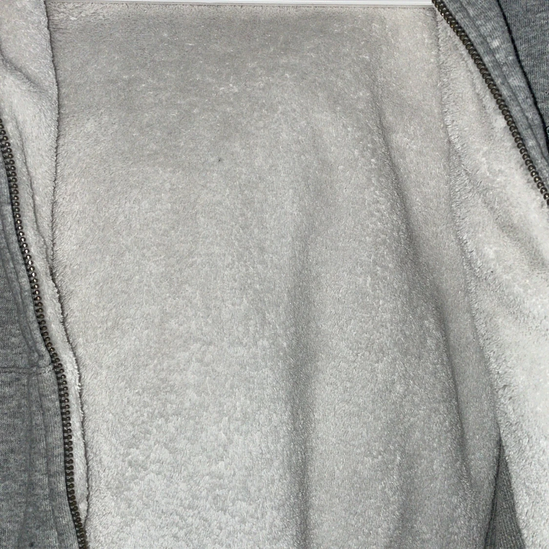 Grå hoodie från Clockhouse - 3