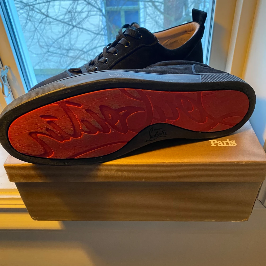 Svarta Louboutins - 2