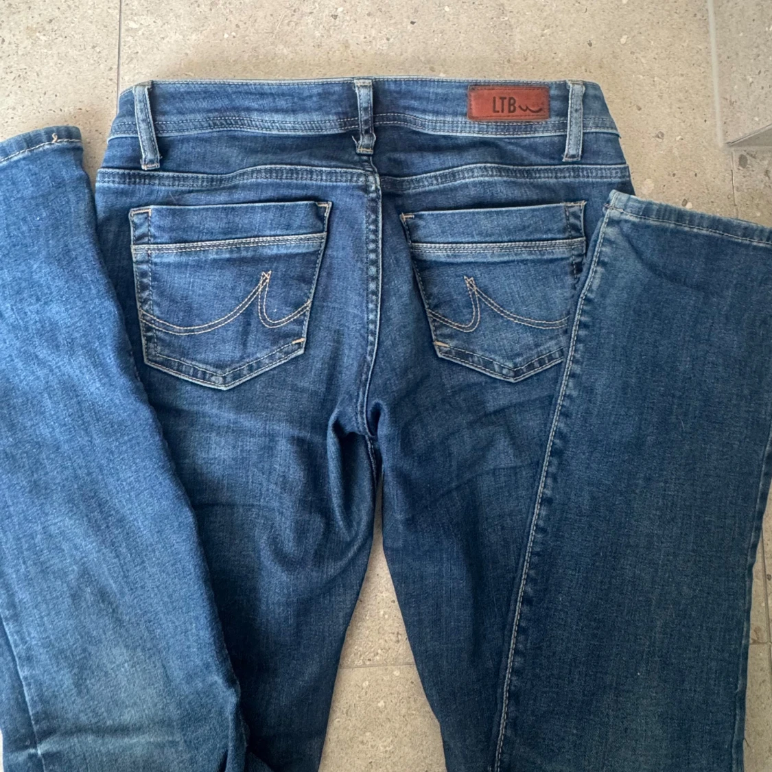 Blå LTB jeans i modellen Valerie - 3