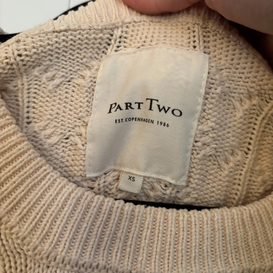 Beige stickad kortärmad tröja från Part Two - 2