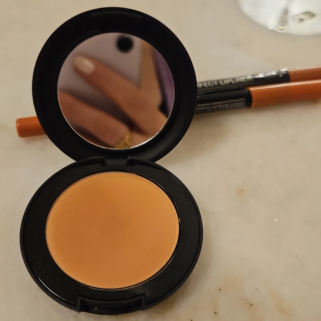 IsaDora Perfect Blush och Perfect Lipliner - 1