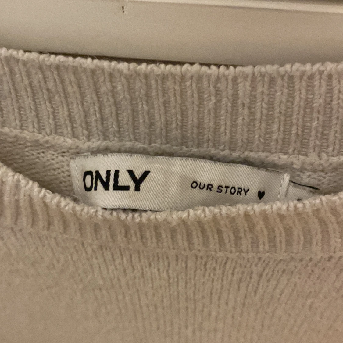 Ljusbeige stickad tröja - 3