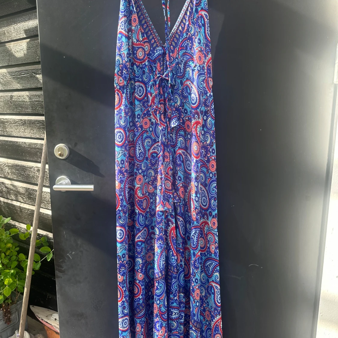 Blå paisleymönstrad långklänning - 2