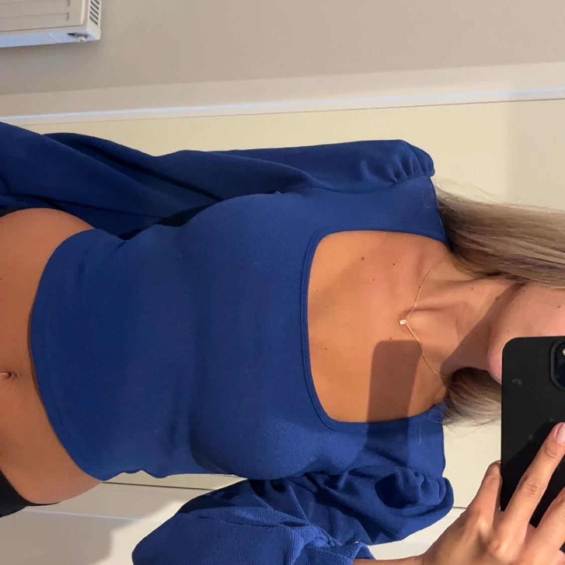 Blå croppad topp med puffärmar - 1