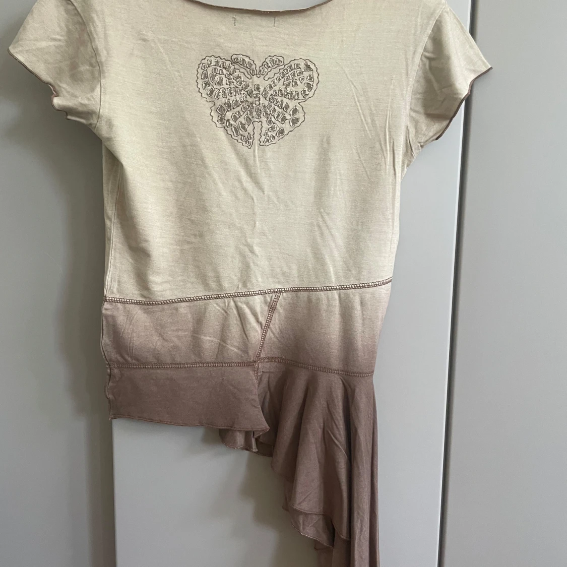 Beige och brun asymmetrisk topp Sisters - 1