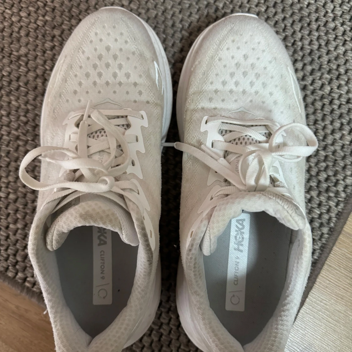 Vita Hoka Clifton 9 skor - 1