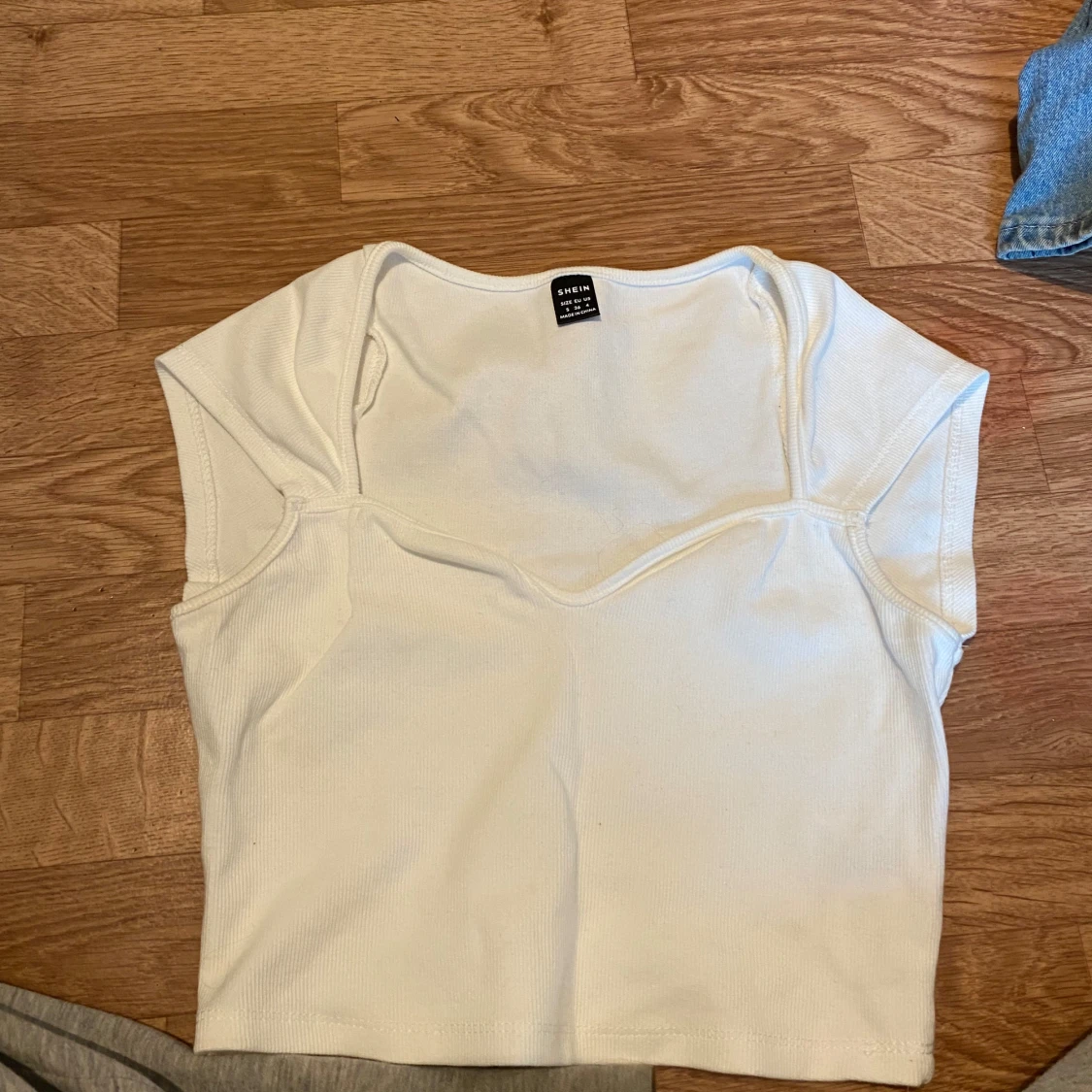 Vit croppad topp från SHEIN