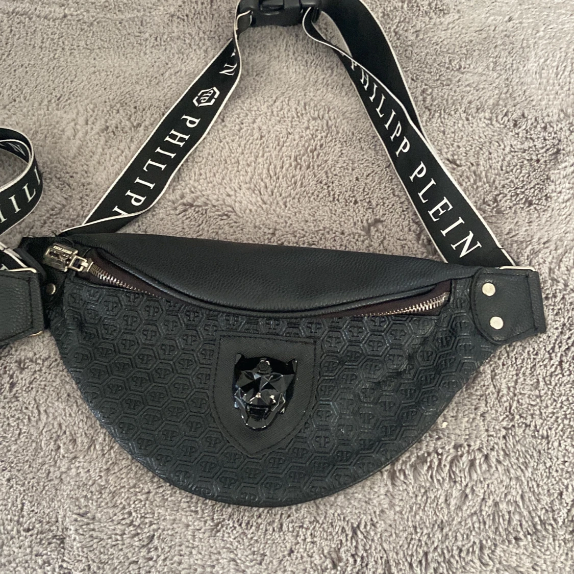 Svart magväska från Philipp Plein - 1