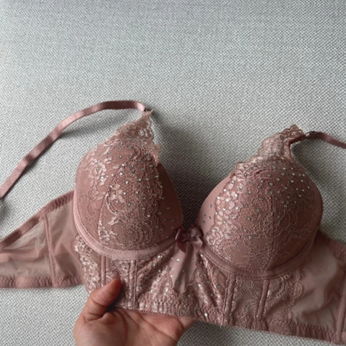 Rosa glittrig ny behå