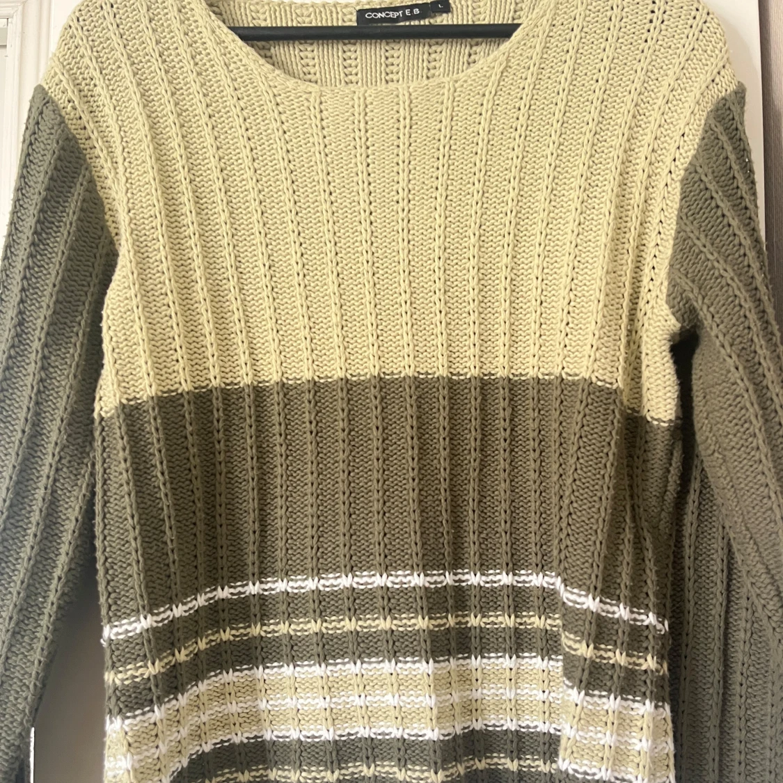 Randig stickad tröja från Concept E.B - 4