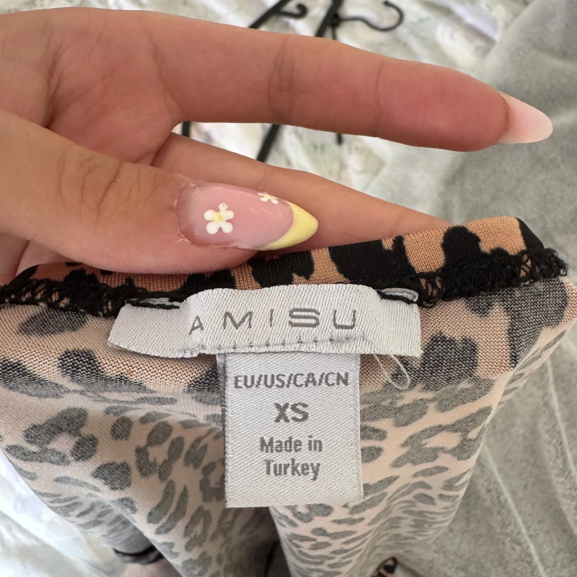 Leopardmönstrad tubtopp Amisu - 1