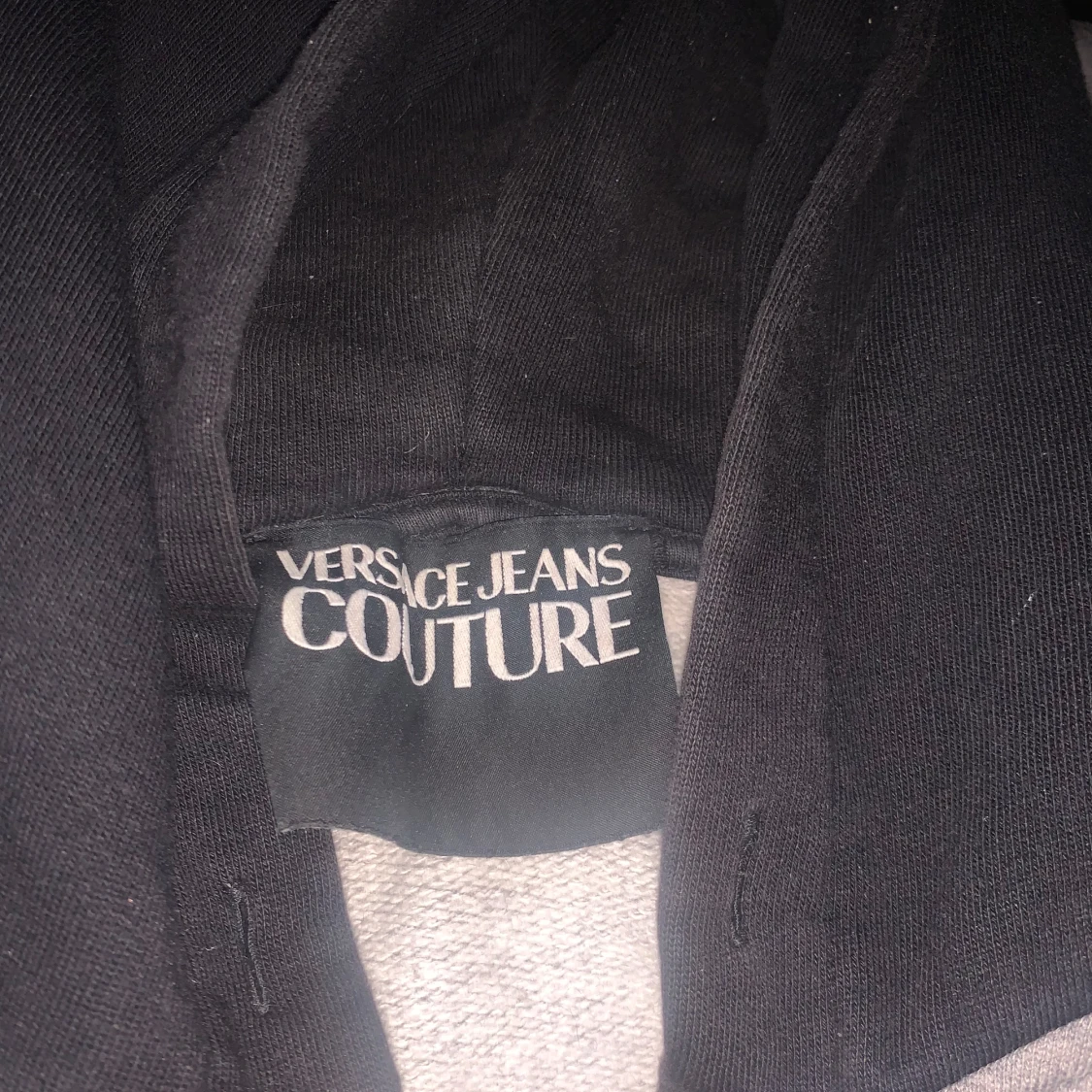 Grå hoodie från Versace Jeans Couture - 3