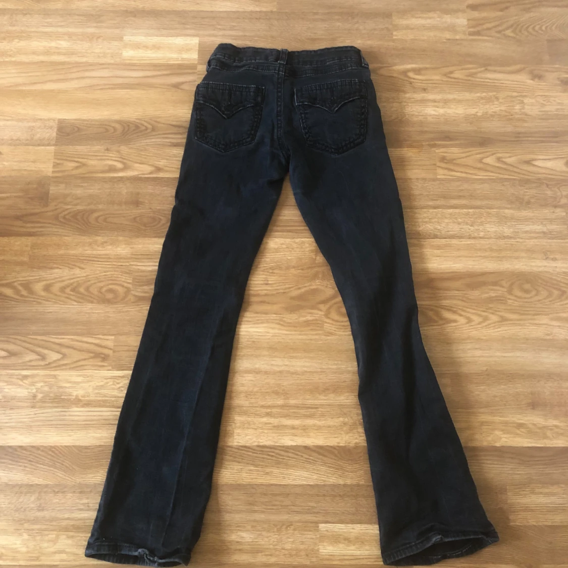 Svarta jeansbyxor lågmidjad - 1