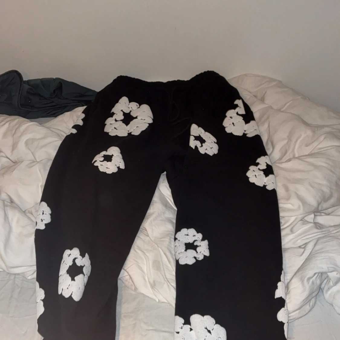 Denim tears byxor använd 2 gånger rekommenderar passar som M - 2