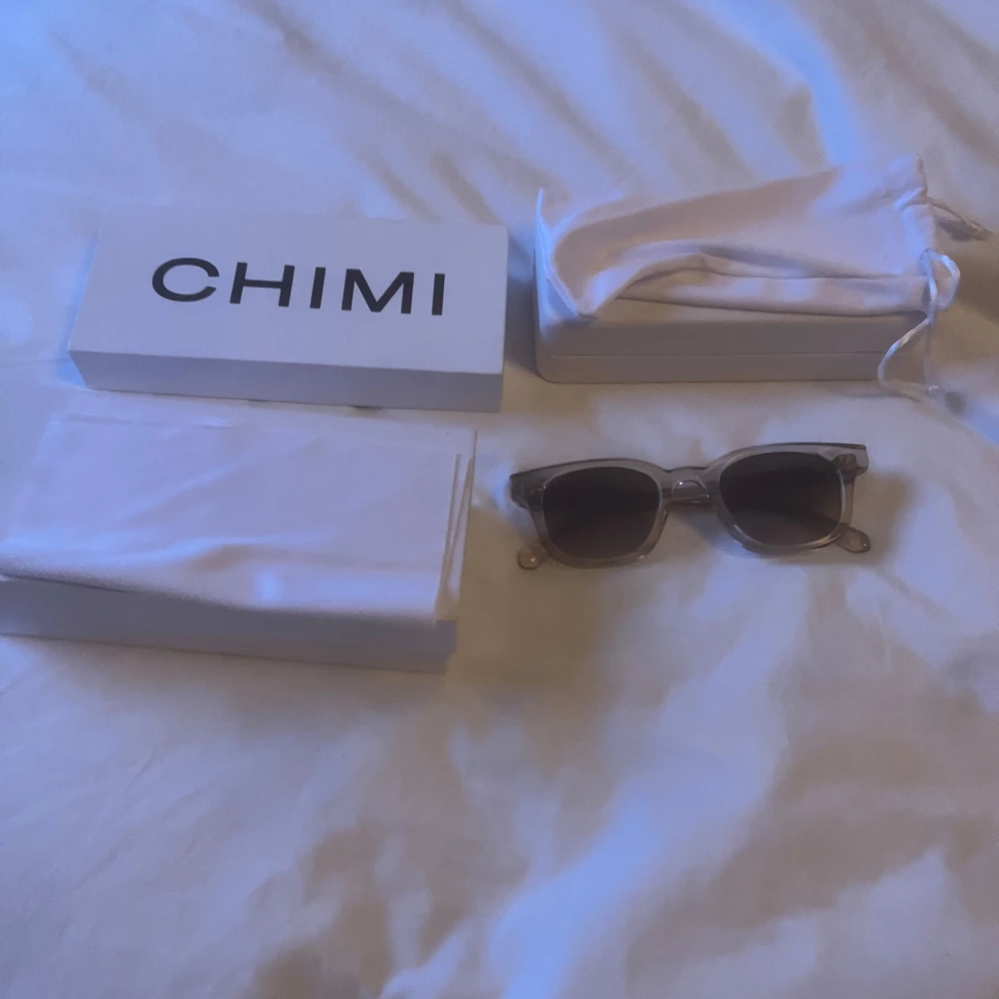 Helt nya chimi glasögon i ecru