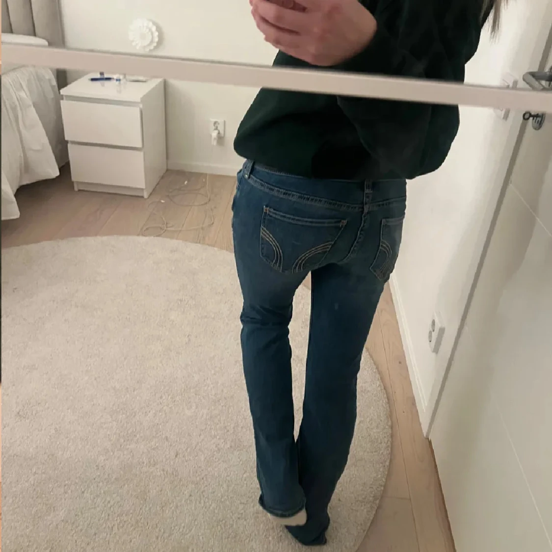 Lågmidjade bootcut hollister jeans - 3