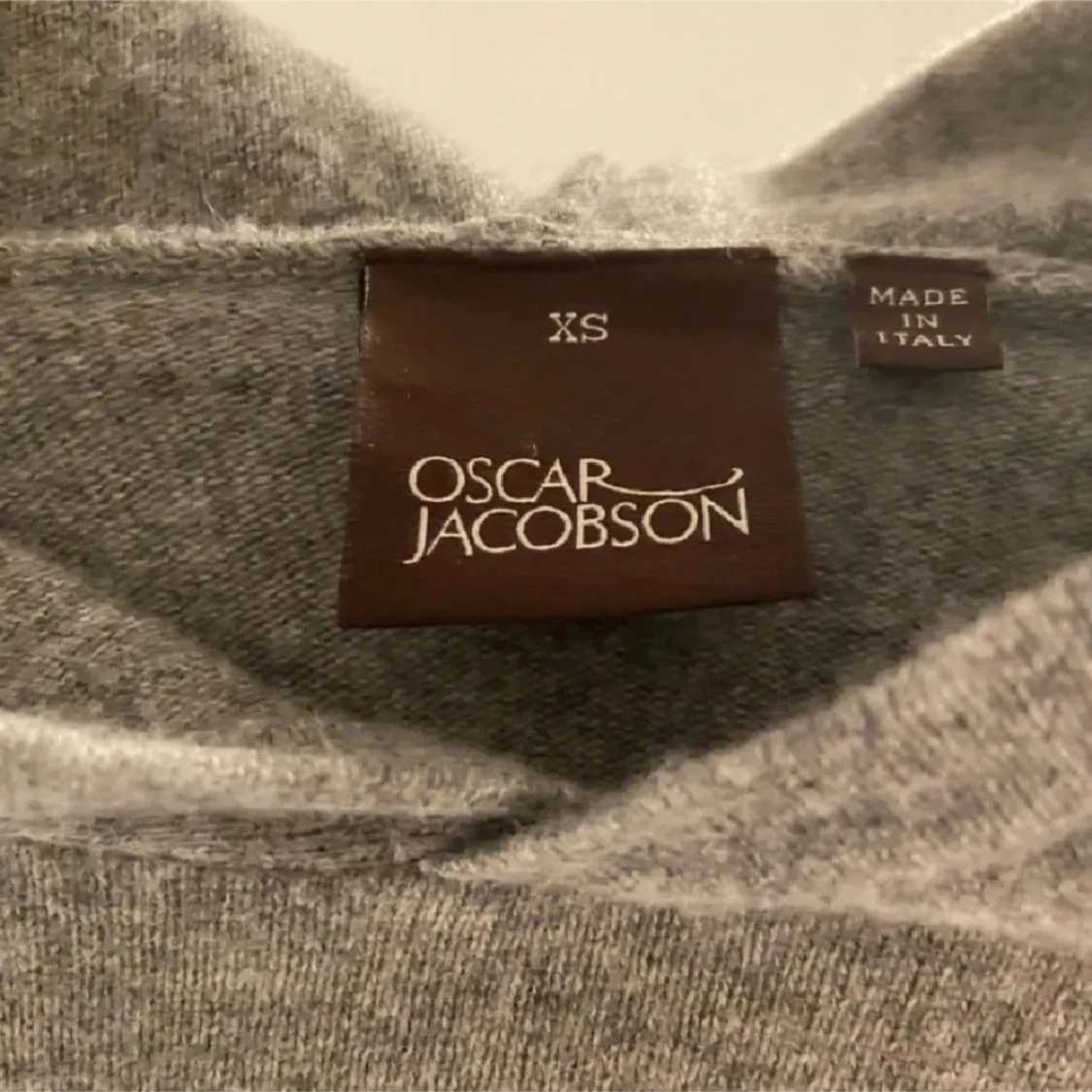 Grå hoodie från Oscar Jacobson - 1