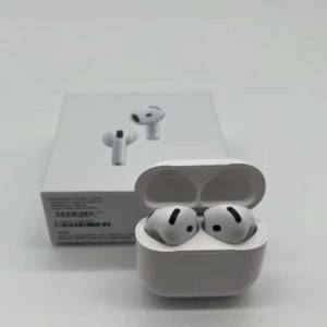AirPods 4-stil med brusreducering – NYA - Helt nya trådlösa hörlurar i stil med Apple AirPods 4 med aktiv brusreducering, touchkontroll och laddningsetui. Fungerar med både iOS och Android. Ej original från Apple men fungerar som de originella.