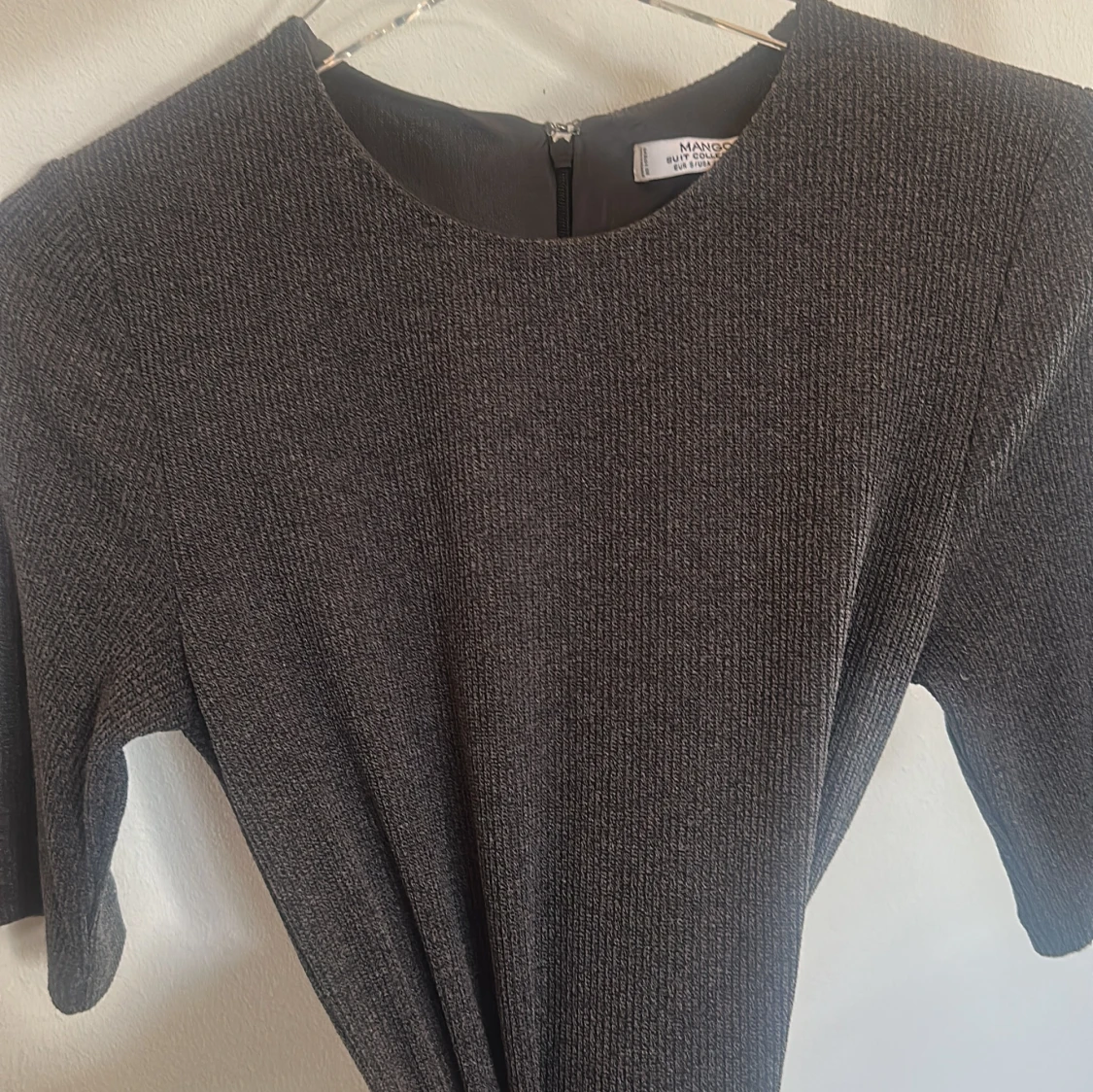 Mörkgrå ribbad långklänning - 3