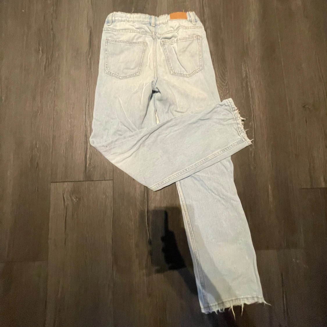 Ljusblå raka jeans  - 1