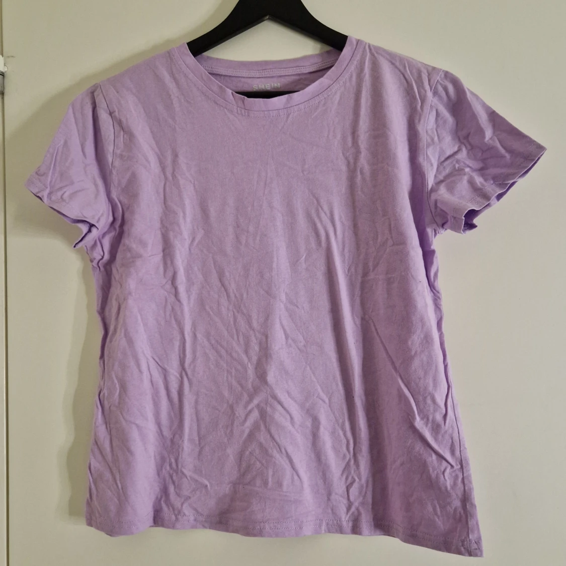Lila t-shirt