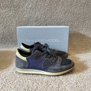Philippe model skor - Snygga Philippe model skor i toppskick storlek 42✌️