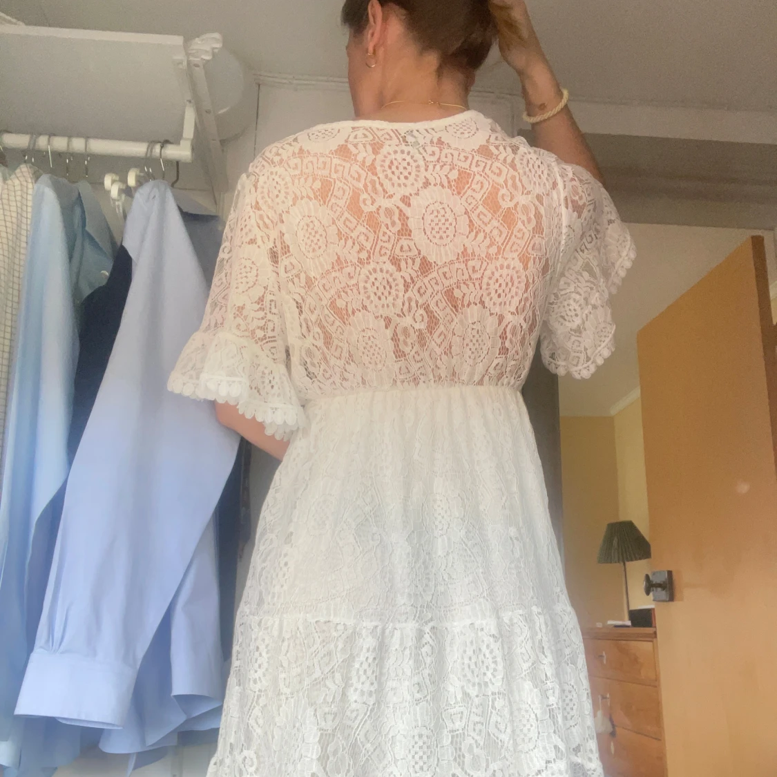 Vit spetsklänning - 3