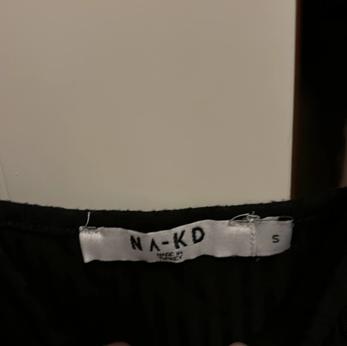 Svart ribbad kort klänning  NA-KD - 2