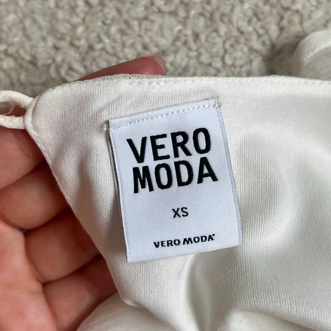 Vit kortklänning från Vero Moda XS - 2