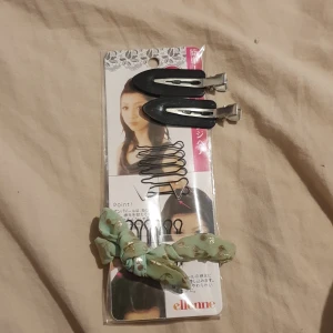 Haircare set - An unused haircare set from 2000s japan.