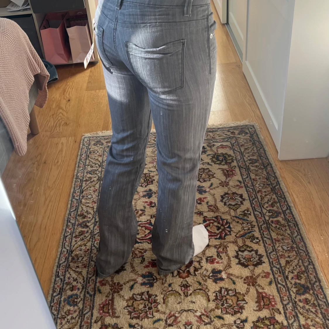 Grå bootcut jeans - 1
