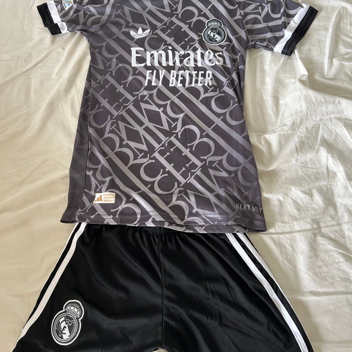 Real Madrid Mbappé fotbollströja Adidas - 1