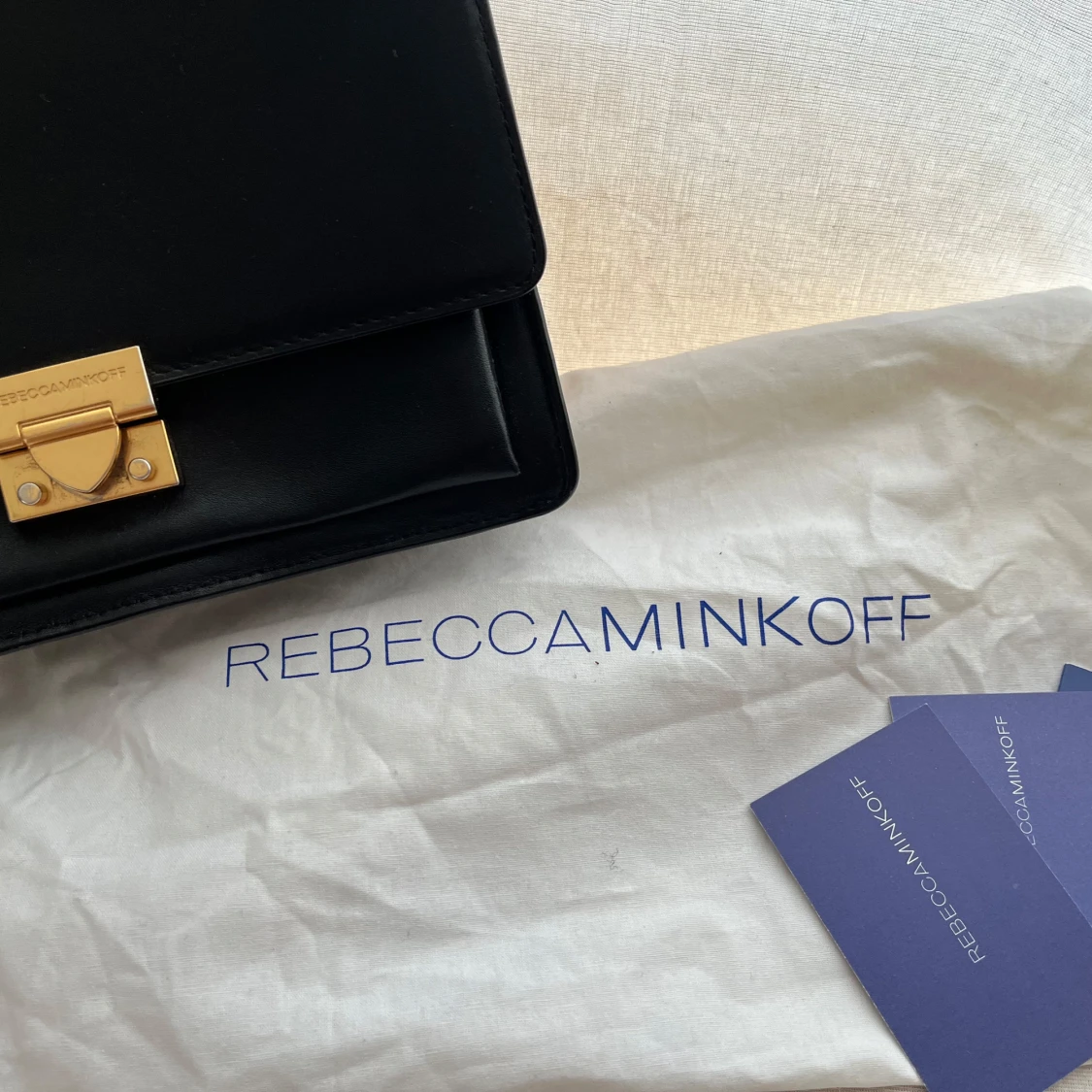 Svart axelväska från Rebecca Minkoff - 3