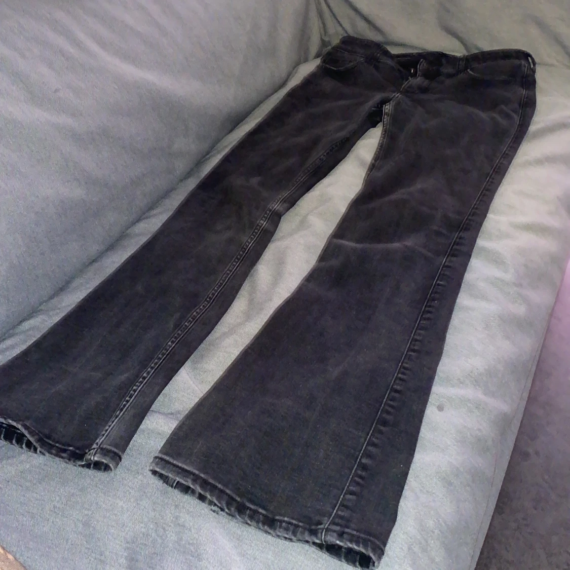 Svarta bootcut jeans från Hollister - 1