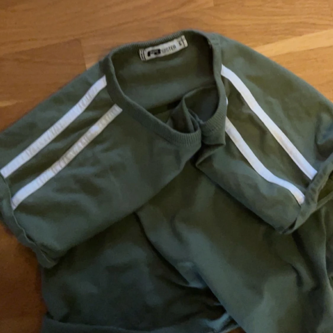 Grön croppad topp  - 2