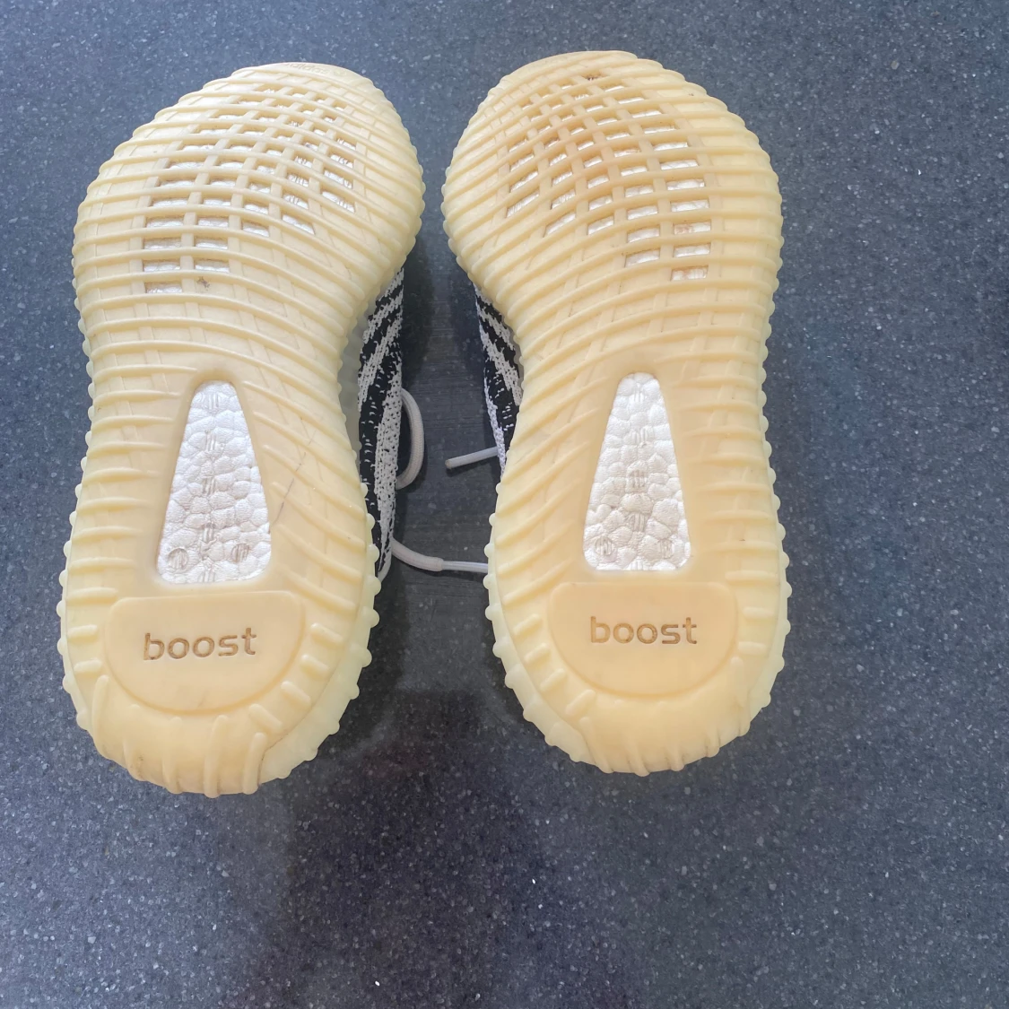 Adidas Yeezy Boost 350 Zebra - 4