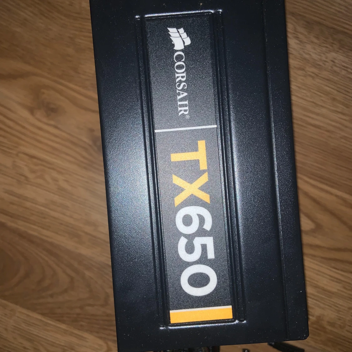 Corsair TX650 nätaggregat - 1