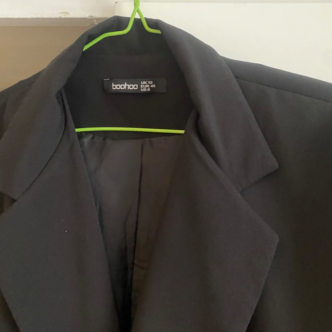 Svart kavaj från Boohoo, stl 40 - 2